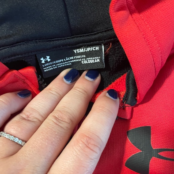 Bundle of boys Under Armour sweatshirts - Picture 3 of 6